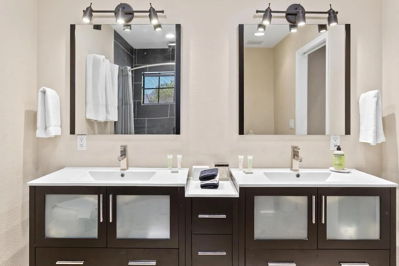 Scottsdale'S Elegance Villa